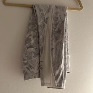 Lululemon Train Times Jasmine White 7/8 Leggings, size: 8